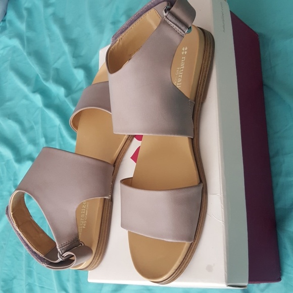 Naturalizer Grey Sandals - Picture 6 of 6